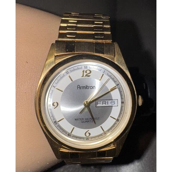 -WATCH MEN Armitron Gold Stainless Steel W/Day Date Quartz - Picture 2 of 13